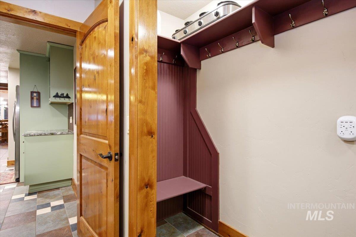 1029 Cee Way Loop