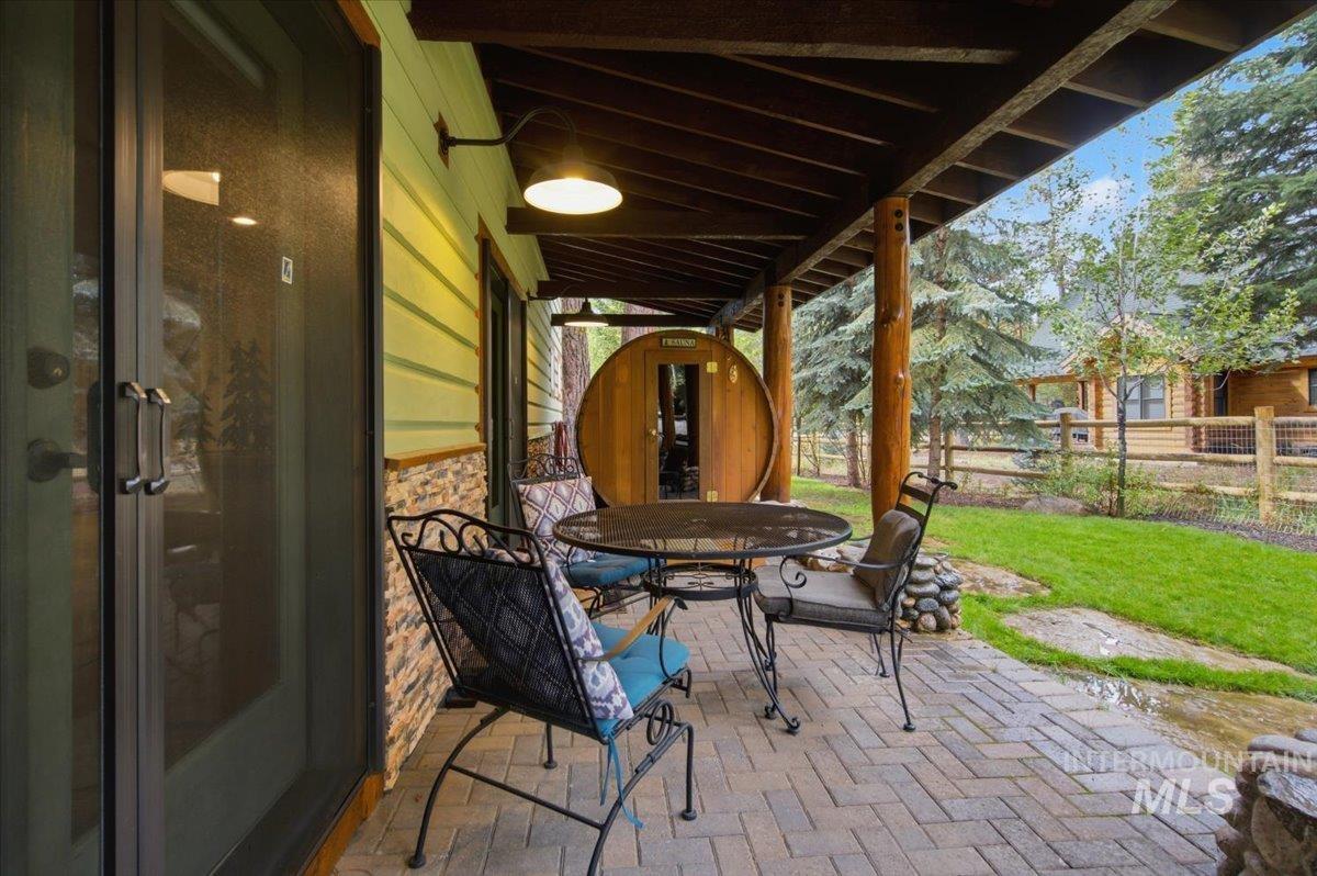 1029 Cee Way Loop