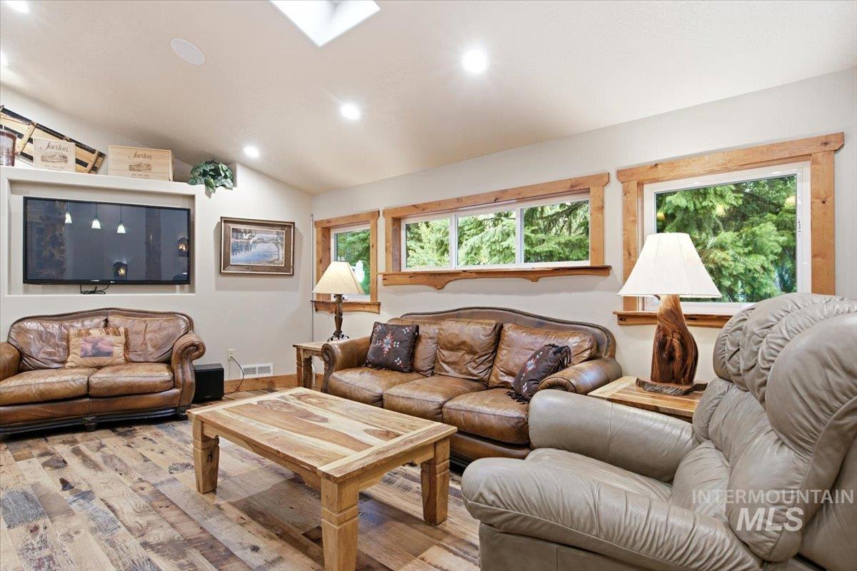 1029 Cee Way Loop