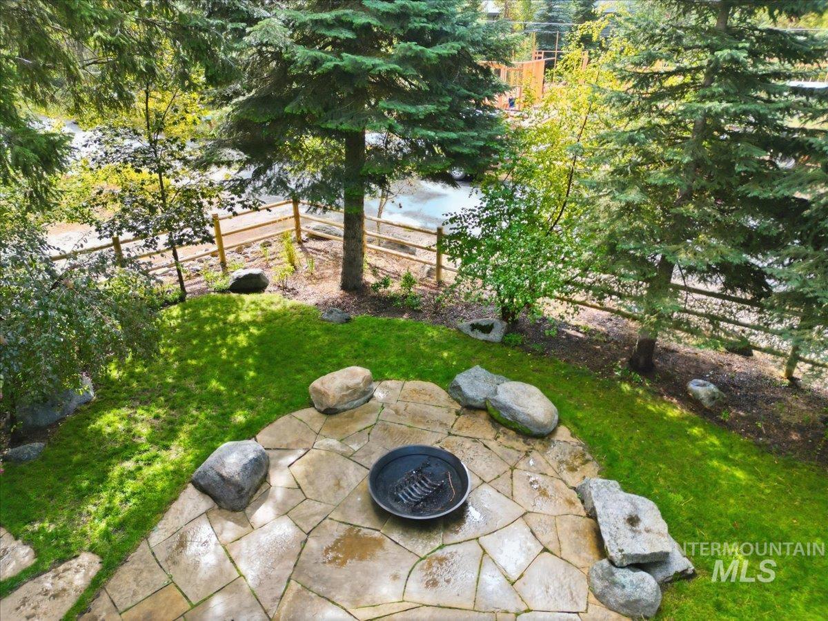 1029 Cee Way Loop