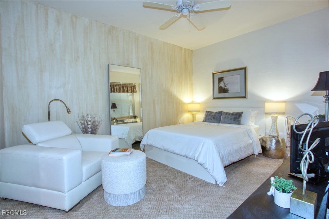 10480 Washingtonia Palm WAY 1126