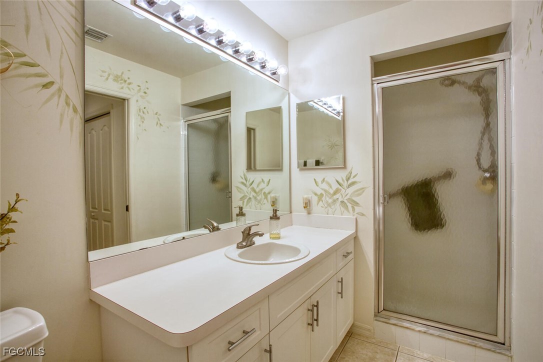 10480 Washingtonia Palm WAY 1126