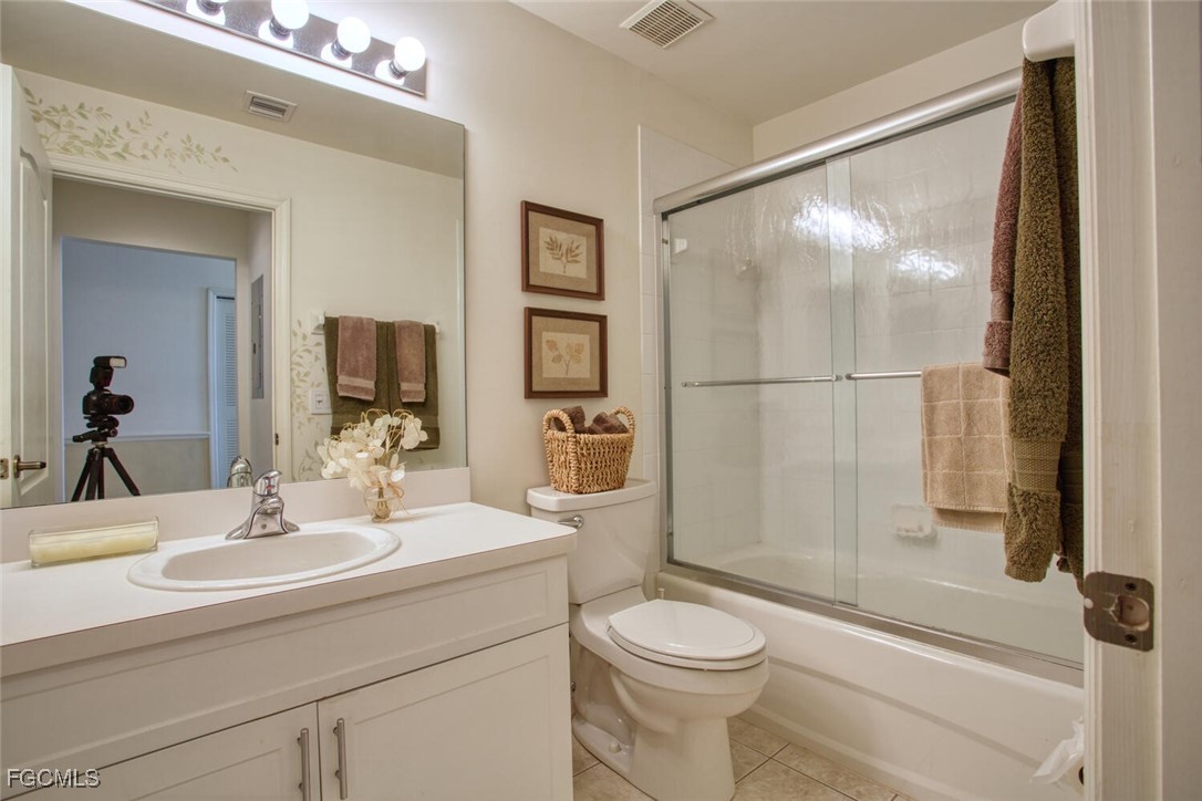 10480 Washingtonia Palm WAY 1126