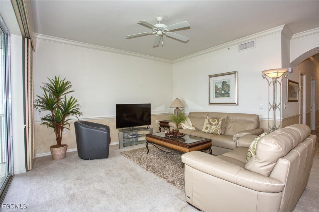 10480 Washingtonia Palm WAY 1126