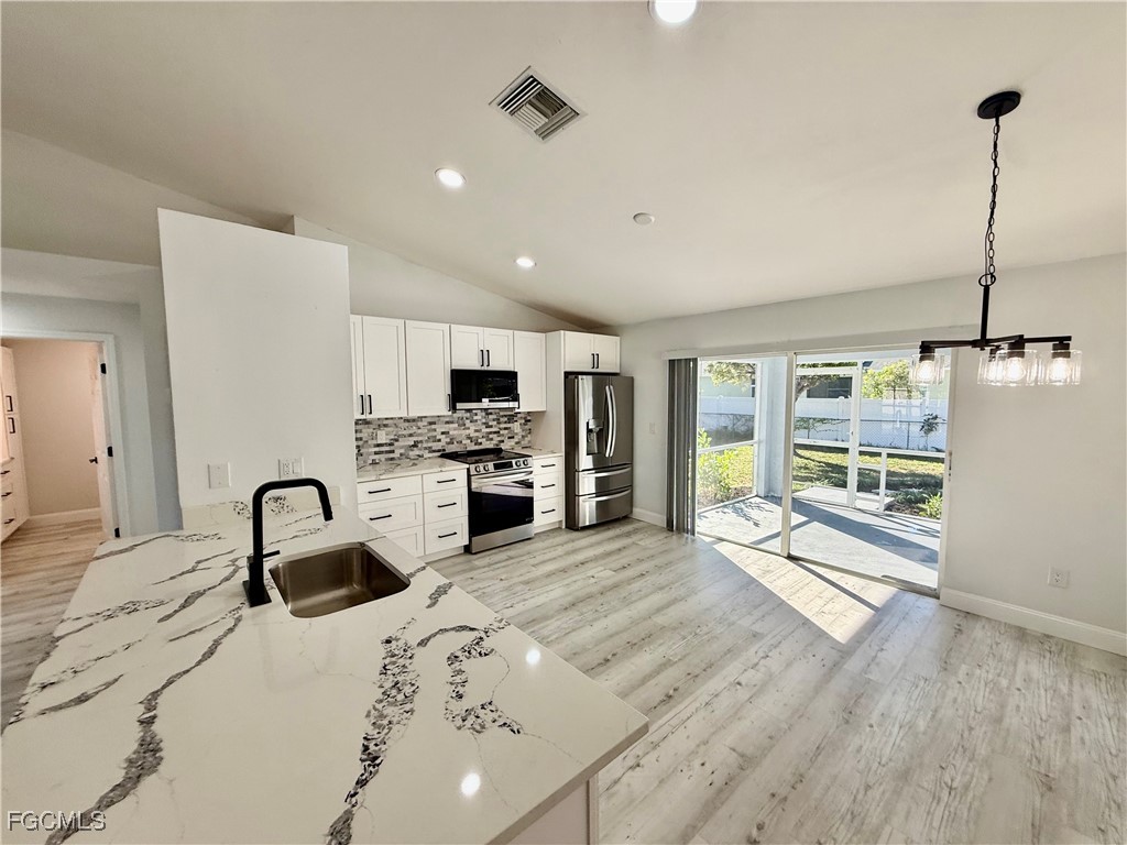 2600 SW 22nd PL