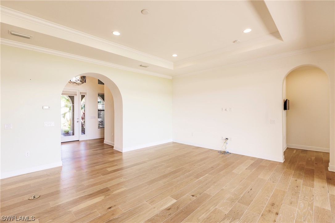 10058 Avalon Lake CIR