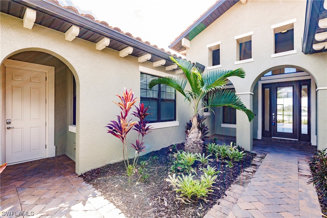 10058 Avalon Lake CIR