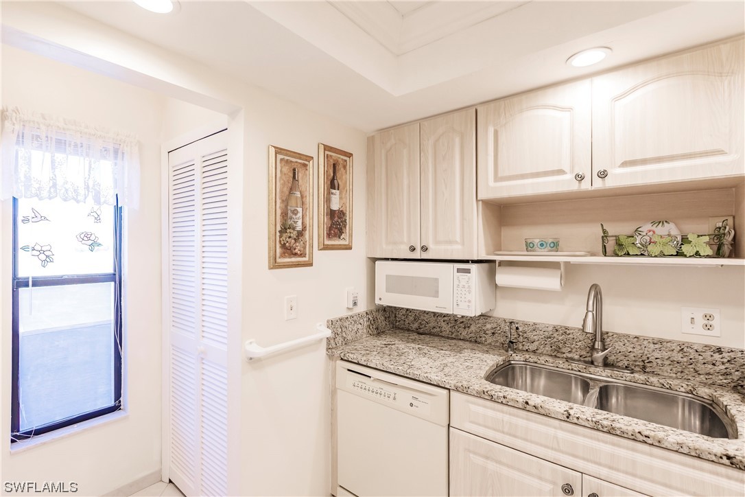 3907 SW 9th AVE 112