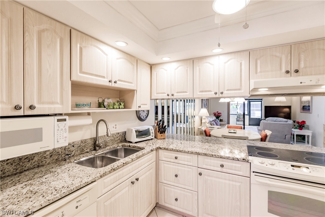 3907 SW 9th AVE 112