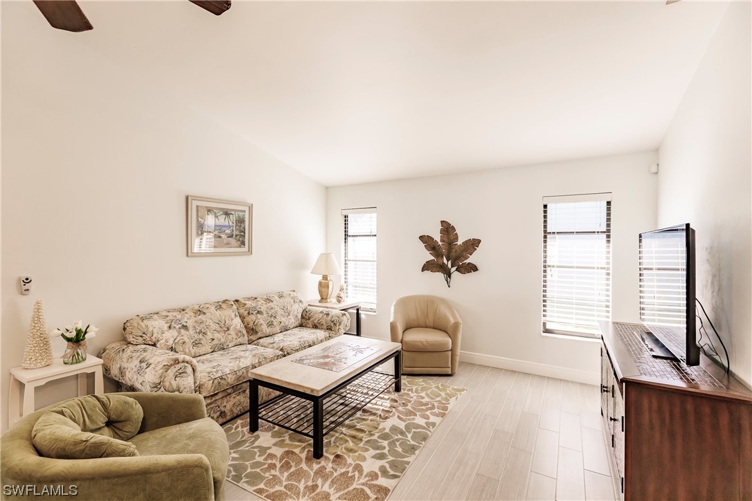 2515 SE 25th AVE
