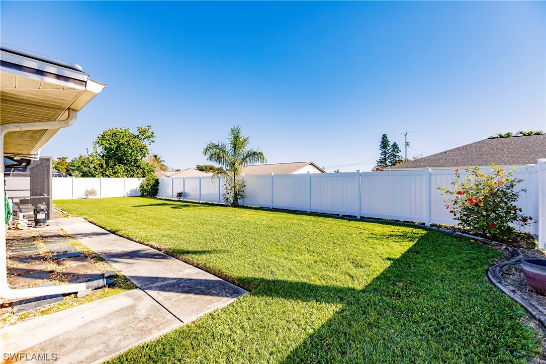 2515 SE 25th AVE