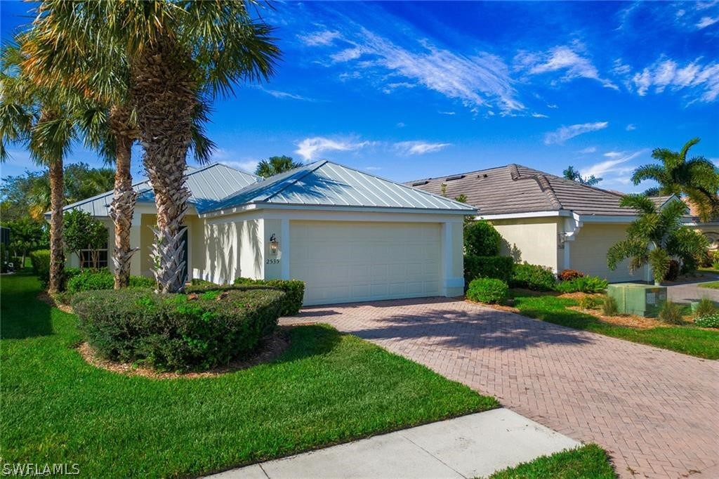 2535 Woodbourne PL
