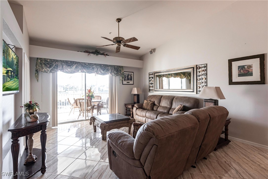 10210 Washingtonia Palm WAY 1723