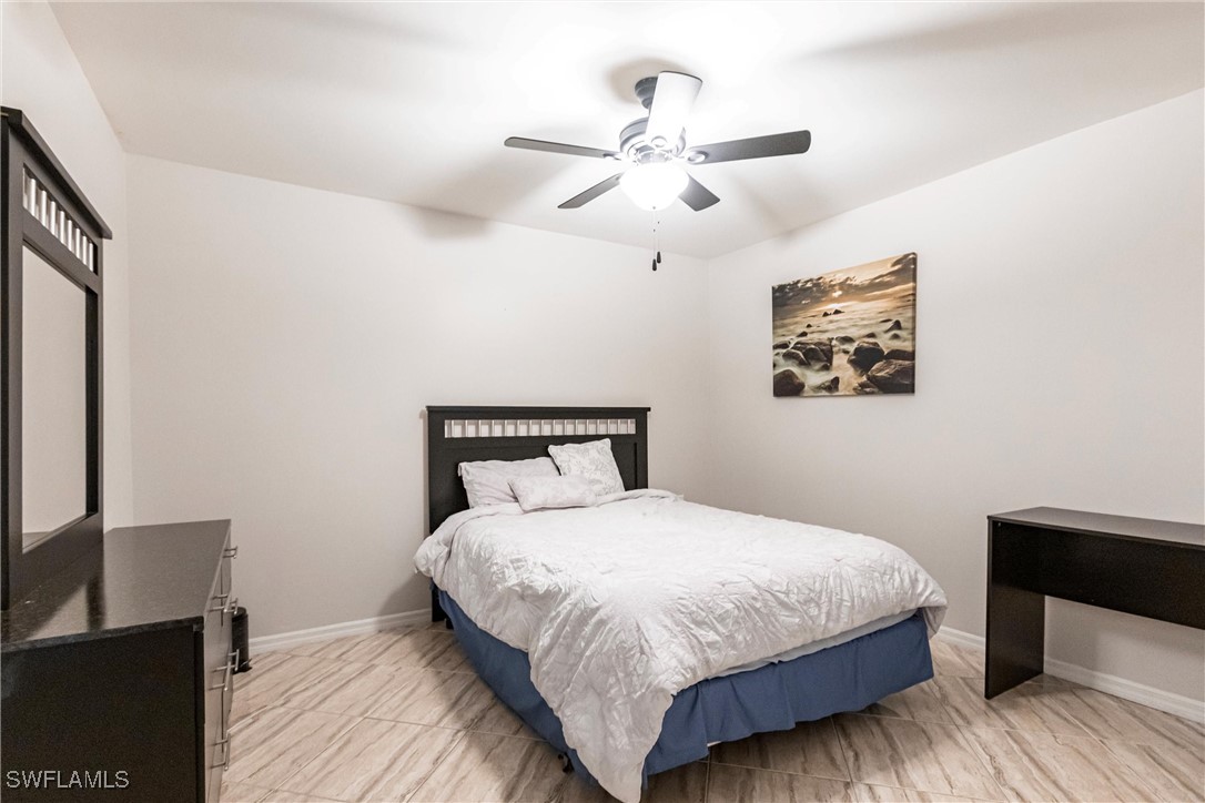 10210 Washingtonia Palm WAY 1723