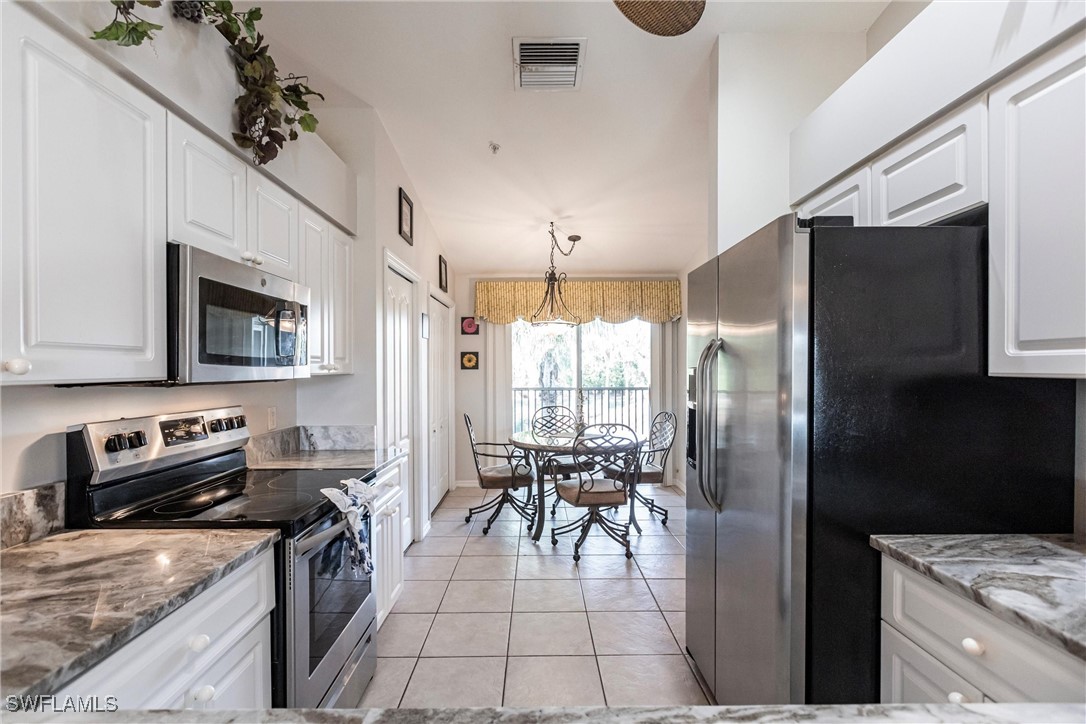 10210 Washingtonia Palm WAY 1723