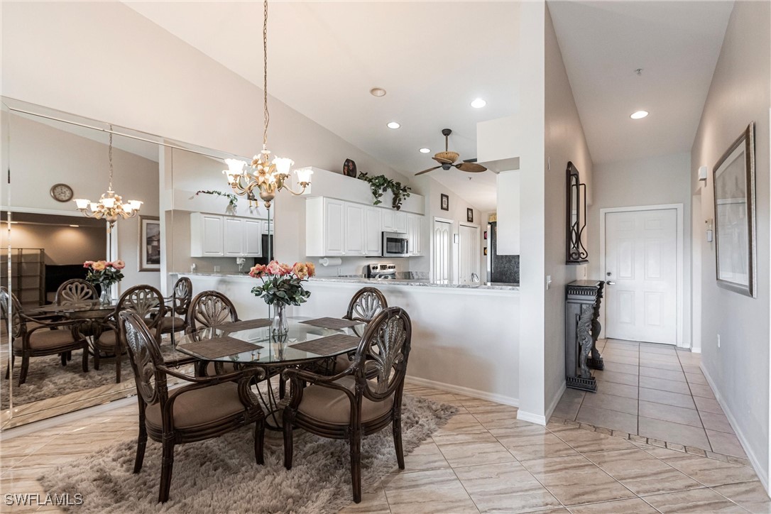 10210 Washingtonia Palm WAY 1723