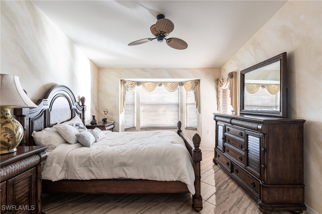 10210 Washingtonia Palm WAY 1723