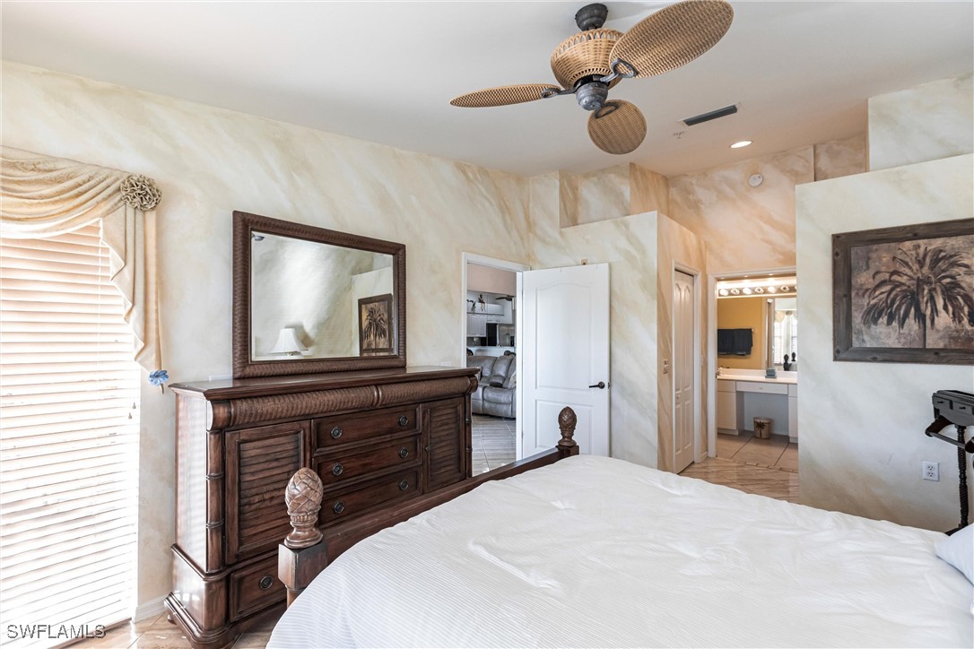 10210 Washingtonia Palm WAY 1723