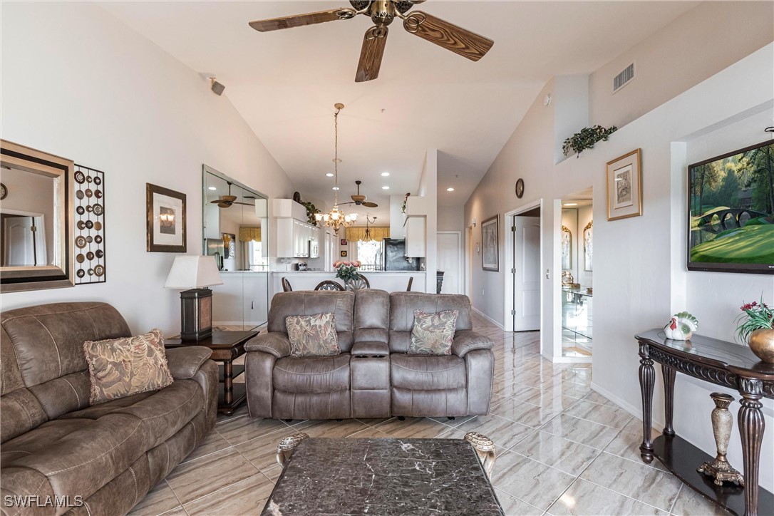 10210 Washingtonia Palm WAY 1723