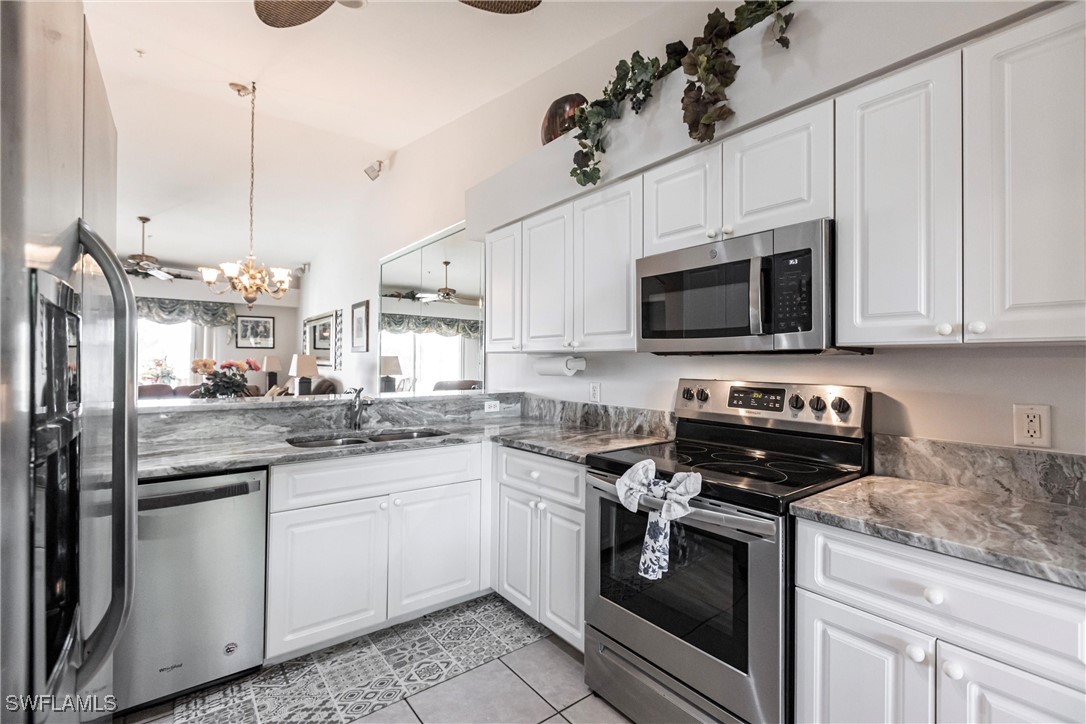 10210 Washingtonia Palm WAY 1723