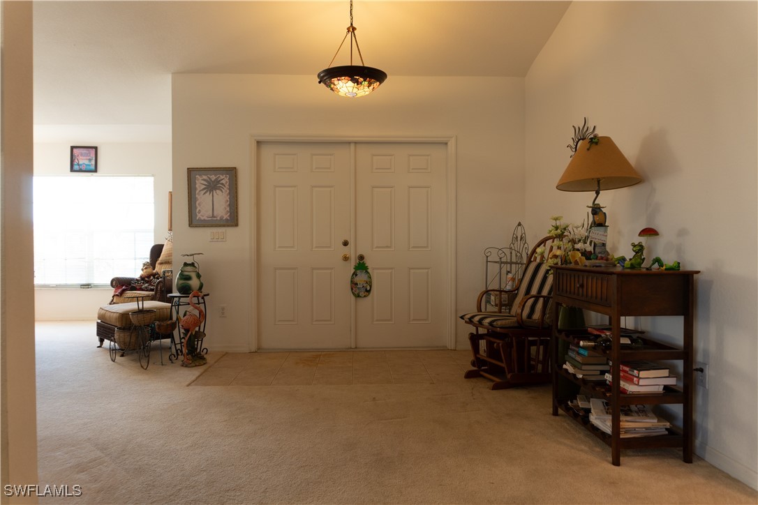 323 NW 10th ST