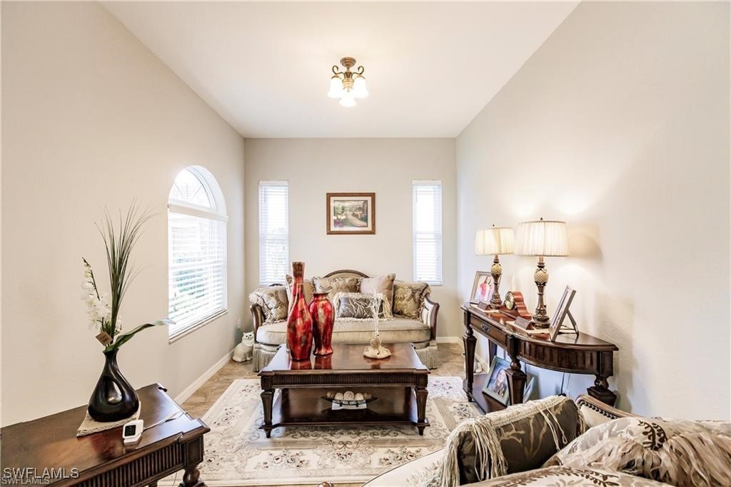 2564 Keystone Lake DR