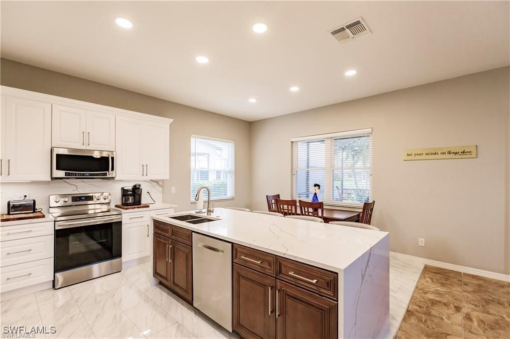 2564 Keystone Lake DR