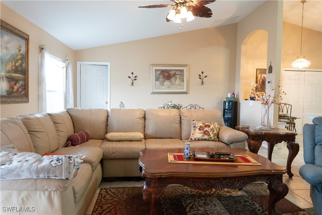 203 SW 10th PL