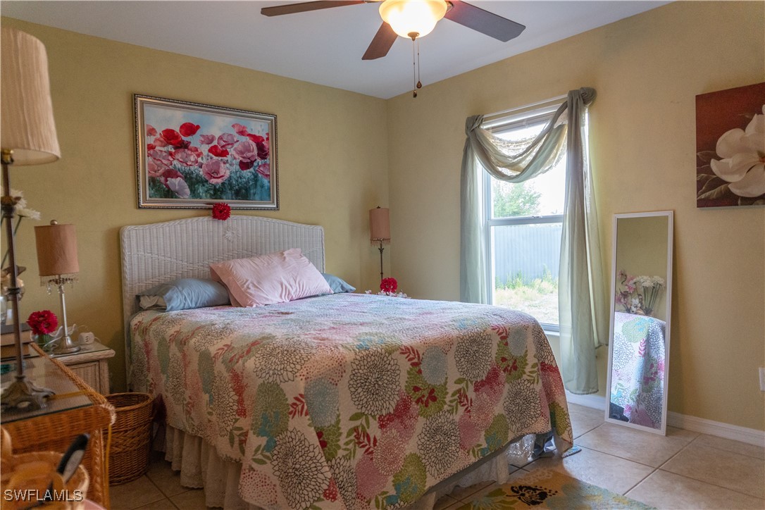 203 SW 10th PL