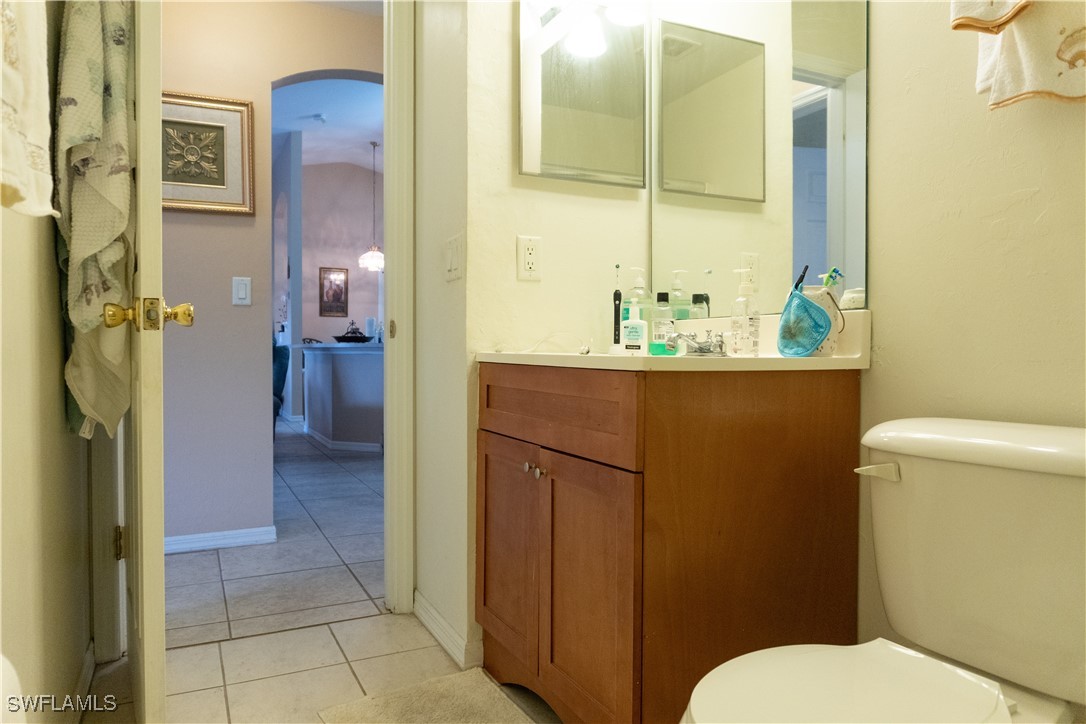 203 SW 10th PL