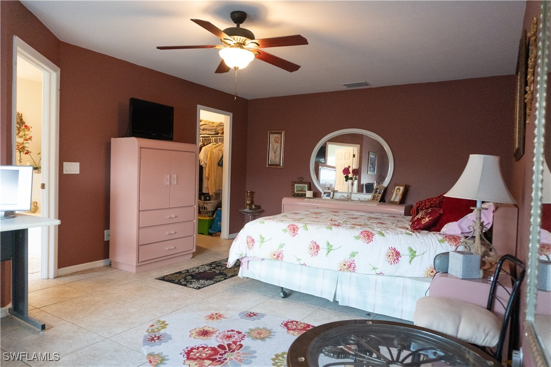 203 SW 10th PL