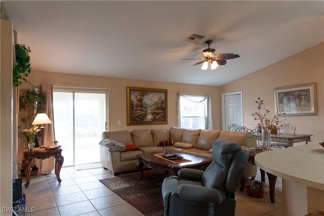 203 SW 10th PL