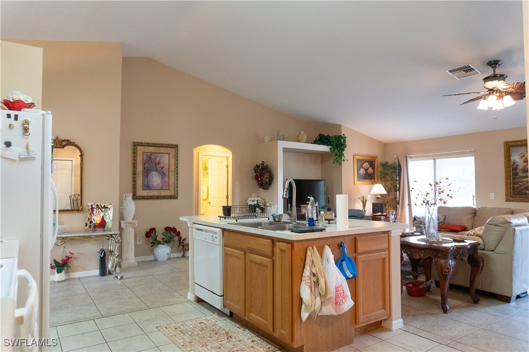 203 SW 10th PL
