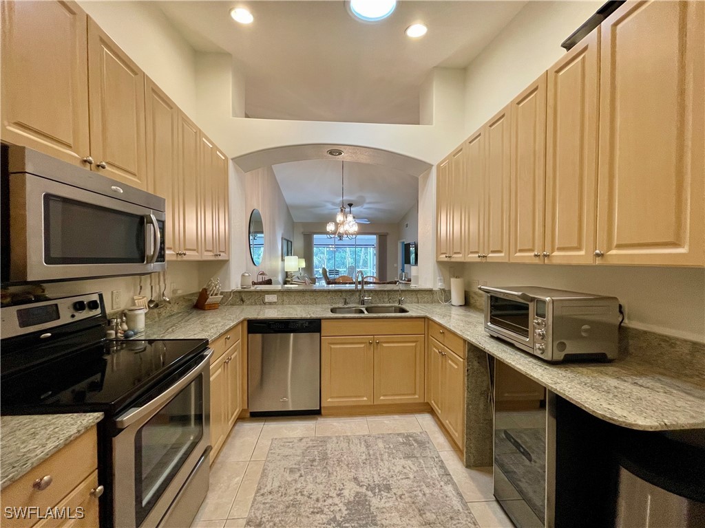 6112 Mandalay CIR 67