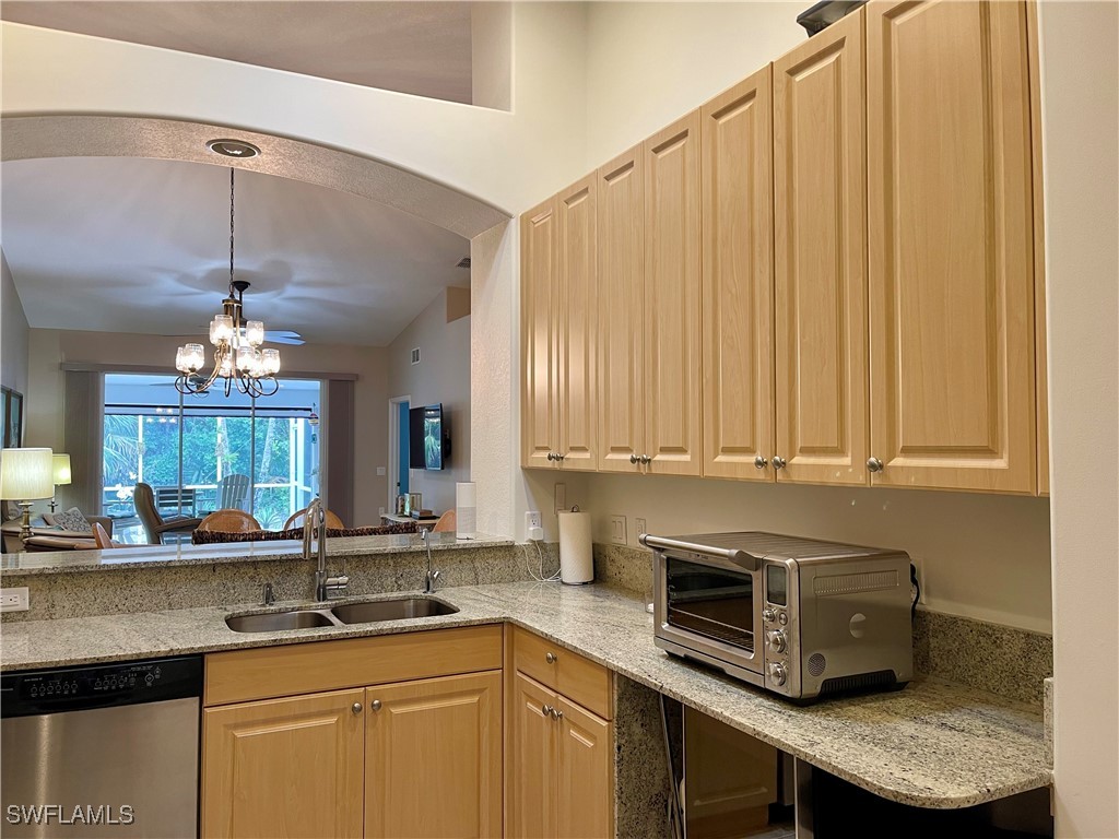 6112 Mandalay CIR 67