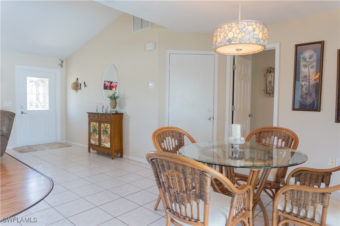 401 SW 43rd TER