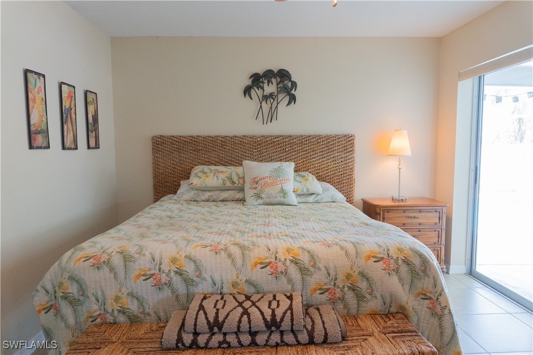 401 SW 43rd TER
