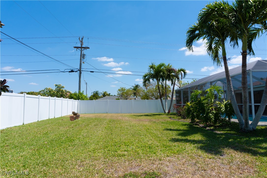 401 SW 43rd TER