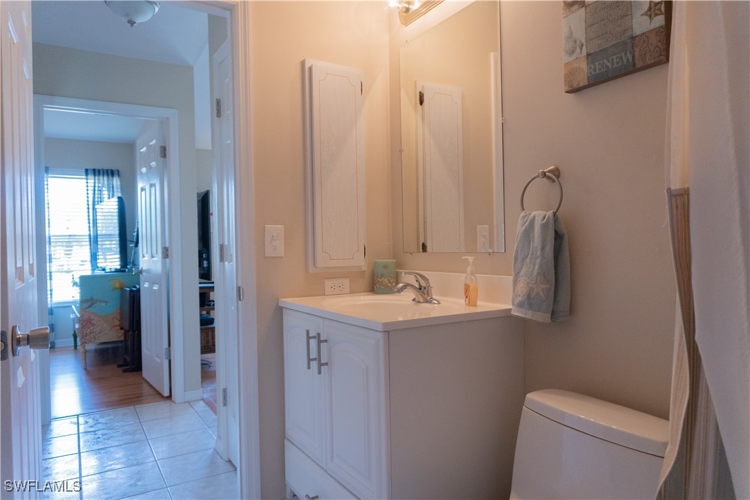 401 SW 43rd TER