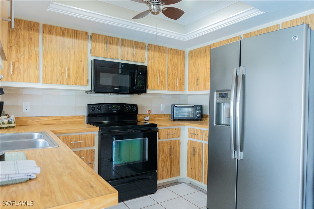 401 SW 43rd TER