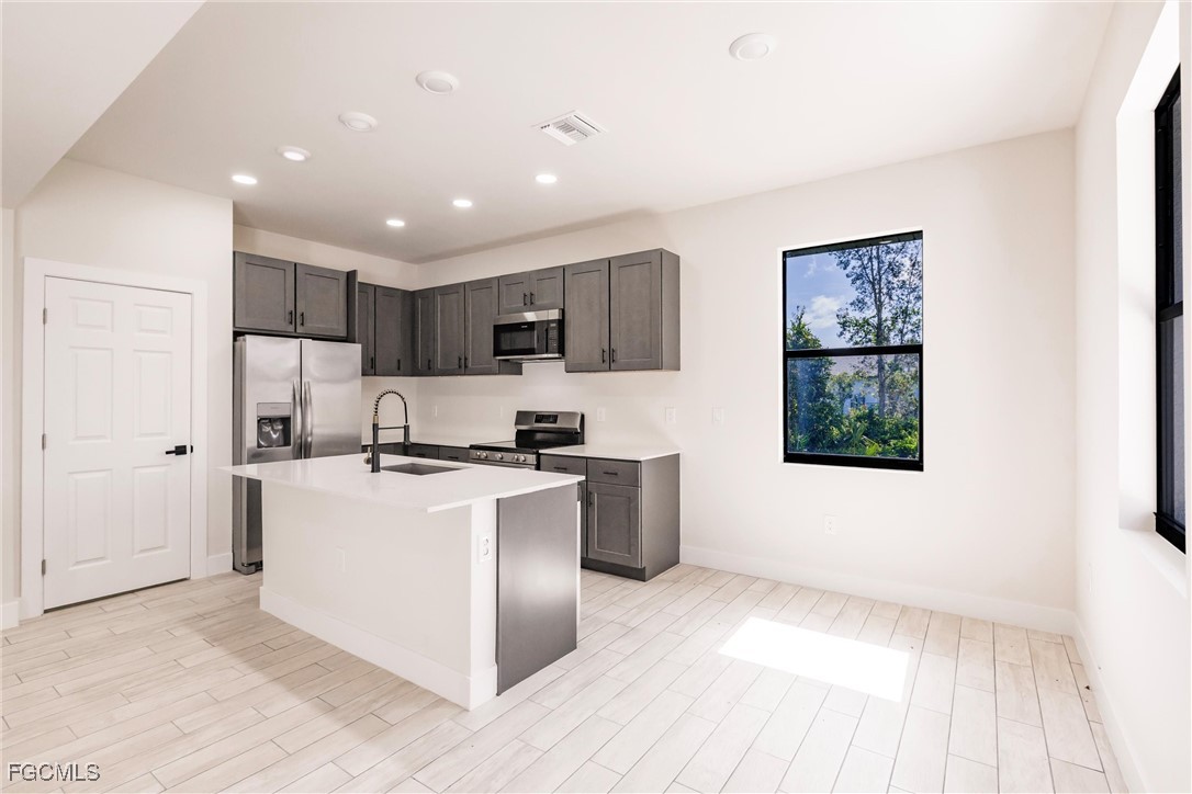 3233 57th ST W