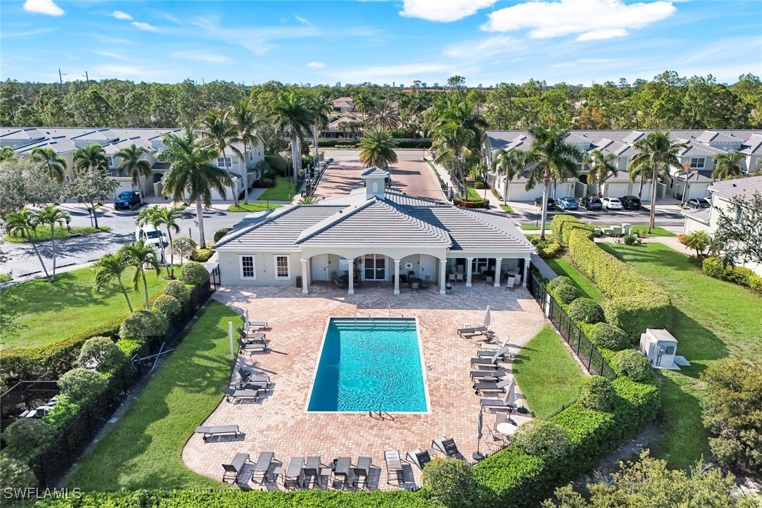 1370 Mariposa CIR 102