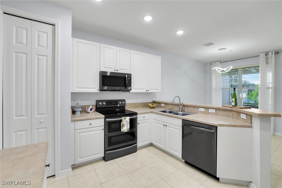 1370 Mariposa CIR 102