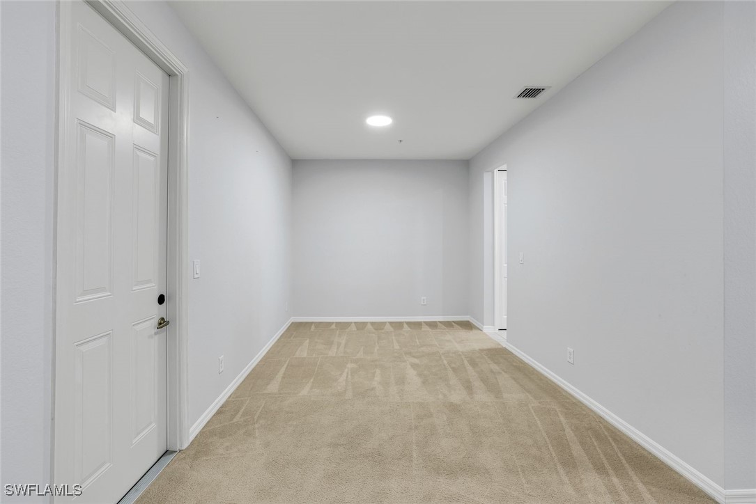 1370 Mariposa CIR 102