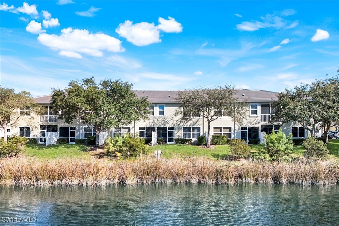 1370 Mariposa CIR 102