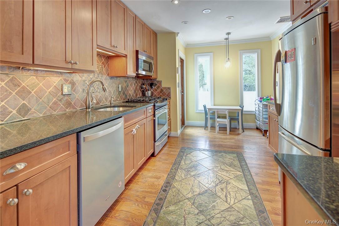 441 Boston Post Road