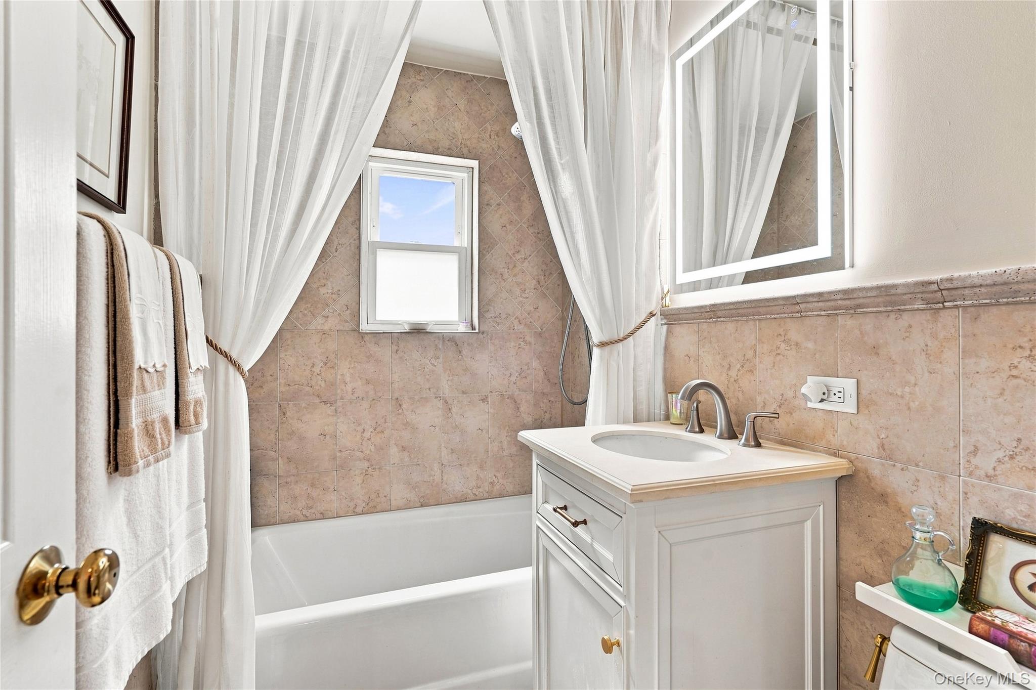 184 Purchase Street Unit: 1-1