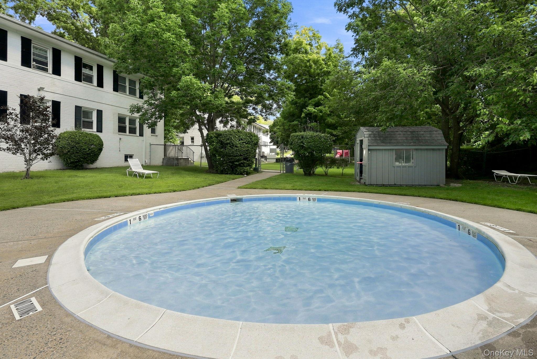 19 Avon Circle Unit: D