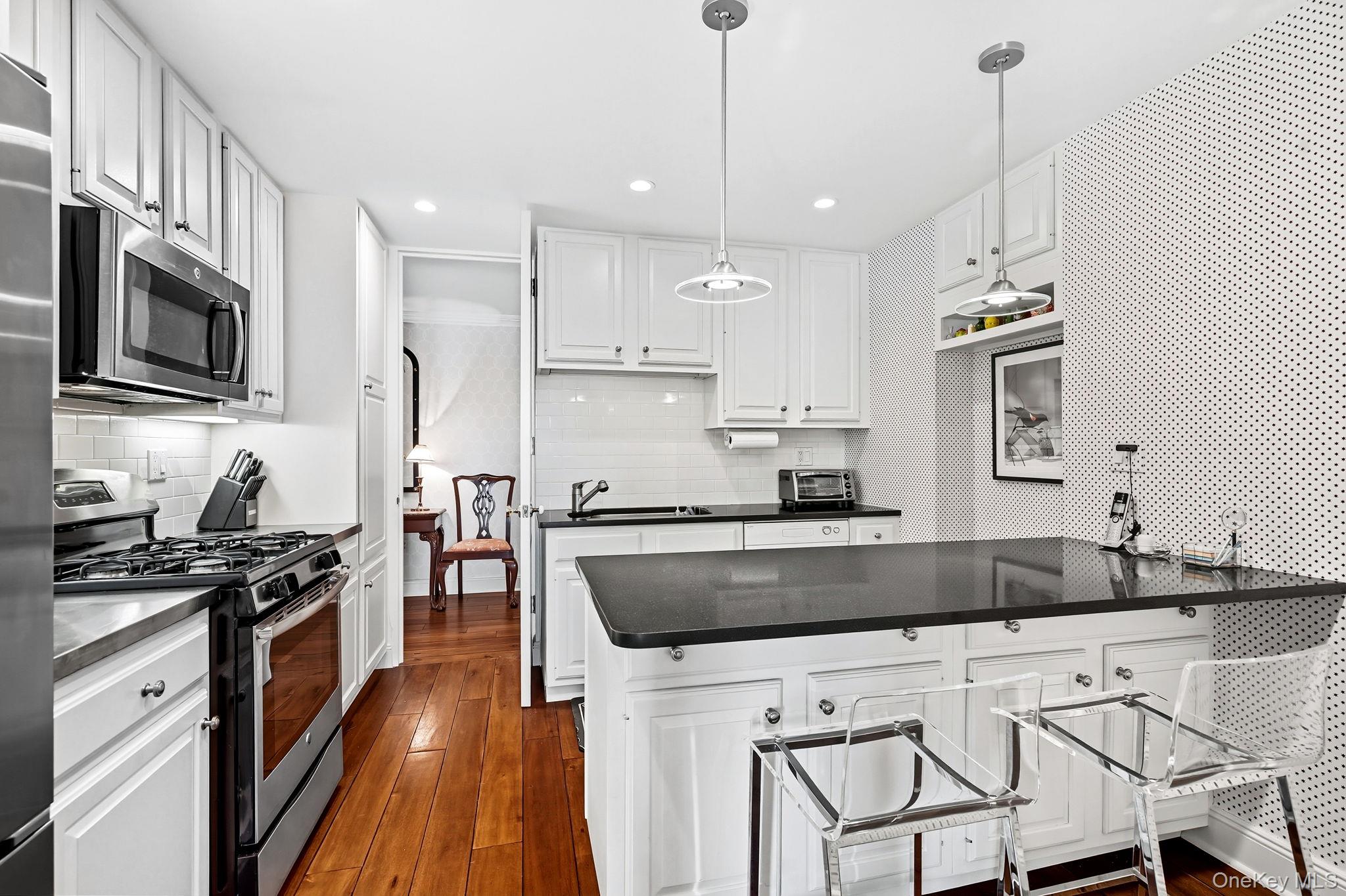 720 Milton Road 3 C West Milton Road Unit: 3C West
