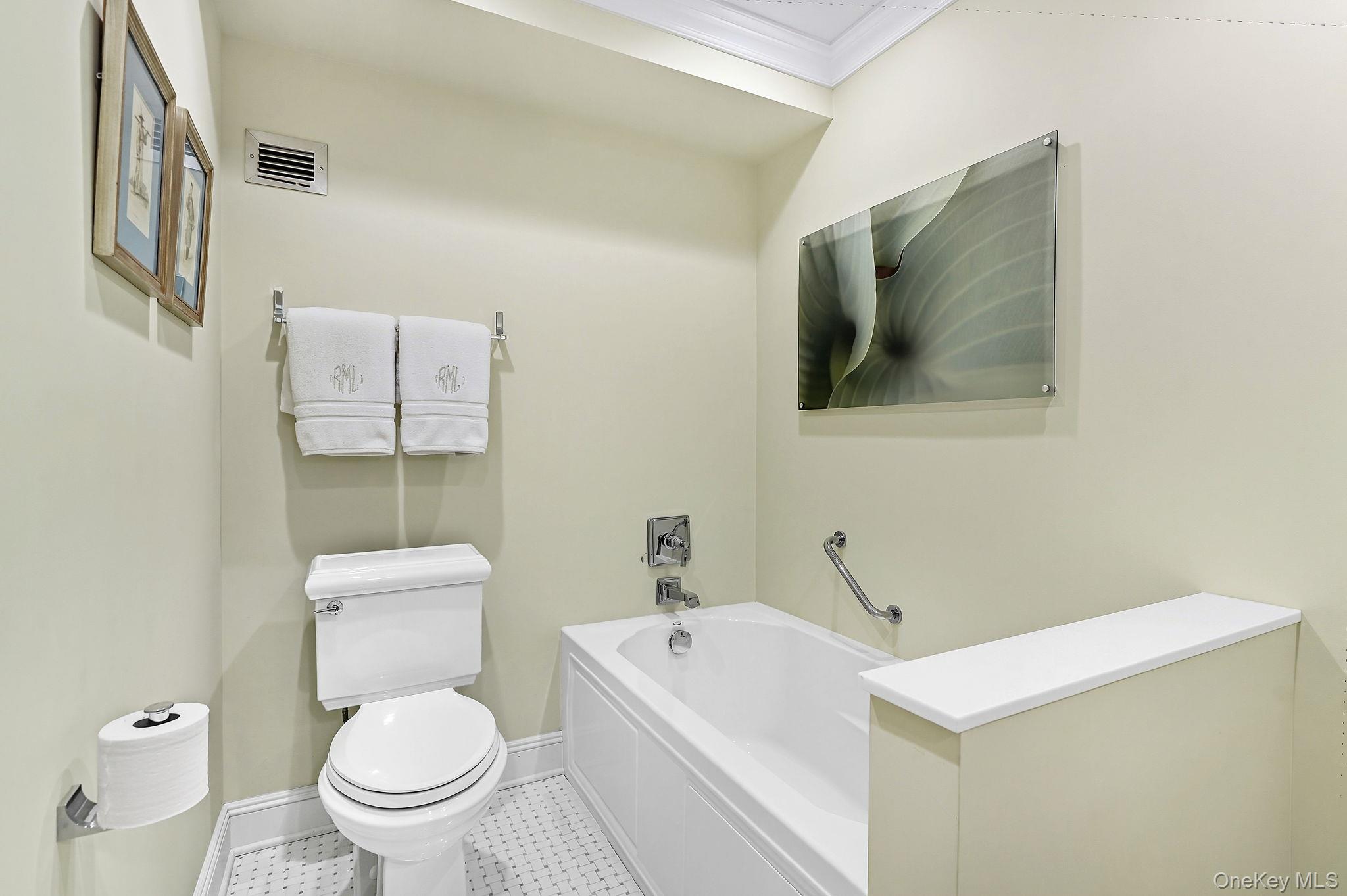 720 Milton Road 3 C West Milton Road Unit: 3C West
